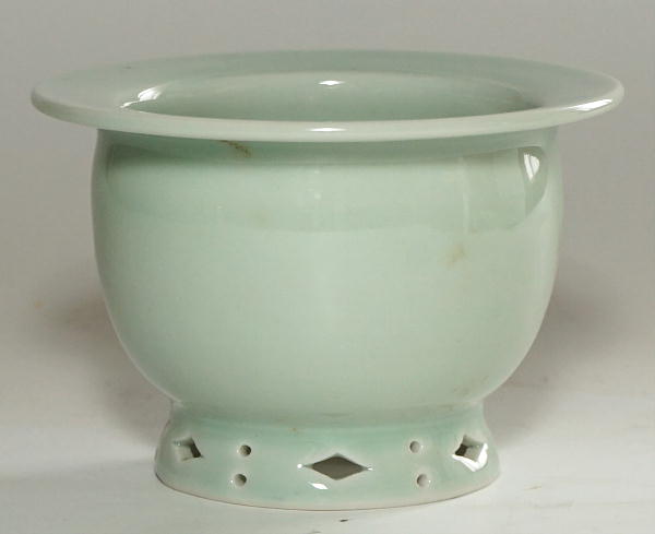 富貴蘭の鉢